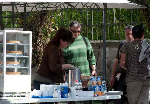 Am Wochenende Service auch im Pavillon